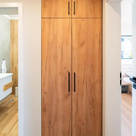 Arte - Free Parking Garage Apartman Burgasz